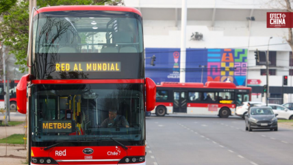   Efecto China: Los buses eléctricos de dos pisos que llegan a Santiago 