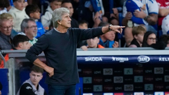 Joven zaguero argentino de Betis: Pellegrini siempre está cerca del jugador