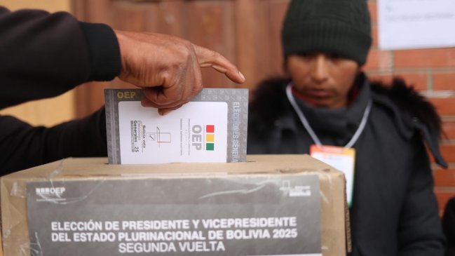 Bolivia elige este domingo al presidente que afrontará la crisis del combustible y dólar