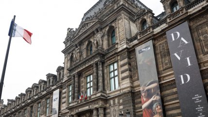  Francia: Ladrones del Louvre se llevaron ocho joyas 