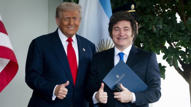 EE.UU. y Argentina firmaron acuerdo de estabilización cambiaria por 20 mil millones de dólares