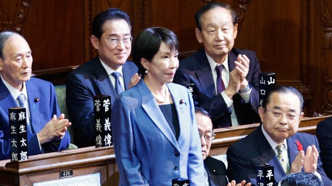 La conservadora Sanae Takaichi se convirtió en la primera mujer en llegar al poder en Japón