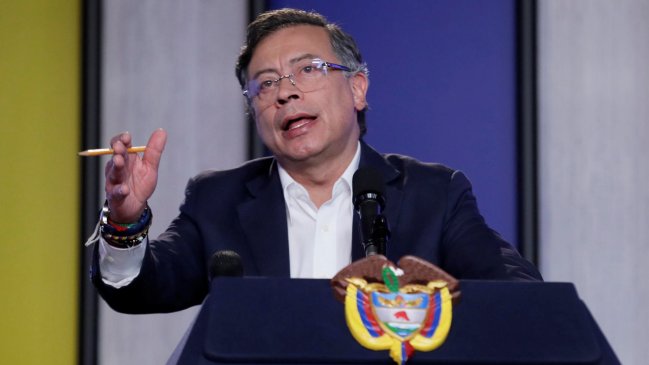 Petro tacha de 