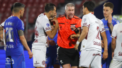 Capitán de Lanús lanzó dura acusación tras empate con la U: El árbitro me dijo que iba cobrar penal