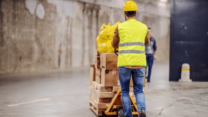   Ofertas laborales por Black Friday ofrecen sueldos de hasta $870 mil 