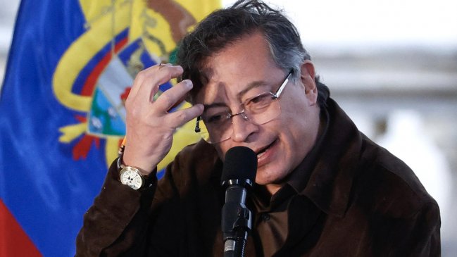 EE.UU. impone sanciones financieras a Petro tras acusarlo de 