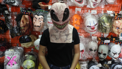   Que el terror no sea real: ¿Cómo evitar disfraces y productos inflamables en Halloween? 