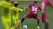 [VIDEO] ¿Y la roja? Agustín Cardozo sólo recibió amarilla por una fuerte patada a Javier Altamirano