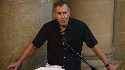   Cristián Campos habría incomodado a familia de Héctor Noguera por discurso en velorio 