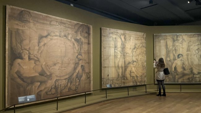 Robo del Louvre: Aprueban crear coordinador de seguridad y acelerar videovigilancia