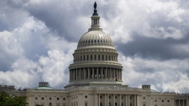El Senado de EE.UU. aprueba un acuerdo que allana el camino para reabrir el Gobierno