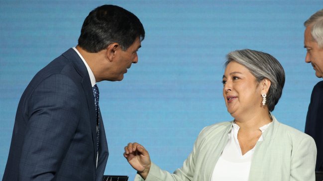 Jara se abre a conversar con Parisi, pero refuerza: 