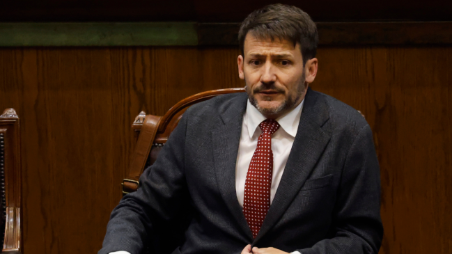 Diputados aprobaron acusación constitucional contra Diego Pardow: Pasó al Senado