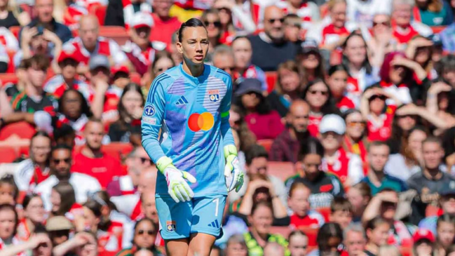 [VIDEO] Christiane Endler tuvo desafortunada jornada en igualdad de Lyon por la Champions