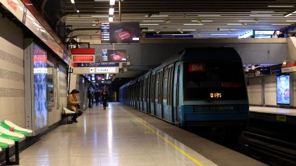 Línea 1 del Metro estrenará sus puertas de andén en enero, y completará progresivamente