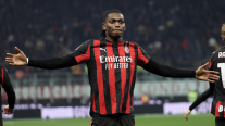 AC Milan batió a Lazio con gol de Rafael Leao y metió presión en la pelea por el liderato en Italia