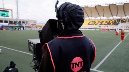   ¿Habrá cambios en la transmisión del fútbol chileno? Netflix compró Warner Bros. 