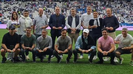   [VIDEO] Universidad Católica realizó un homenaje al plantel campeón del Clausura 2005 