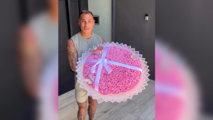   El tremendo arreglo de flores que compró Eduardo Vargas tras ser figura ante Colo Colo 