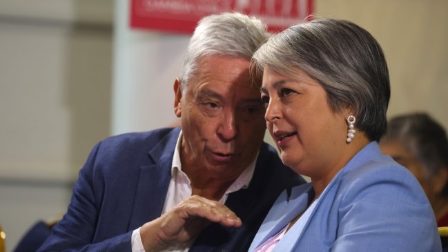 Ominami respalda dichos de Jara sobre Machado: Apoyar una invasión a Venezuela 