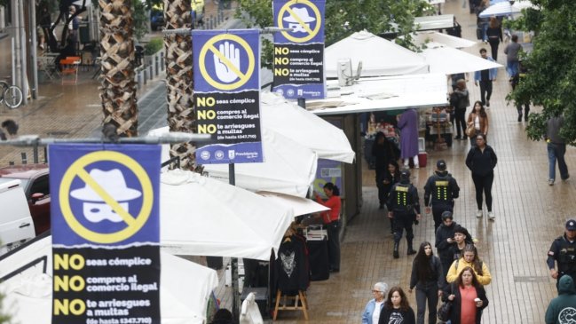 Providencia anunció fuertes multas para clientes del comercio ambulante
