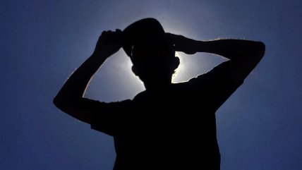   Vuelve el calor a Santiago: Pronostican hasta 34 grados para el martes 