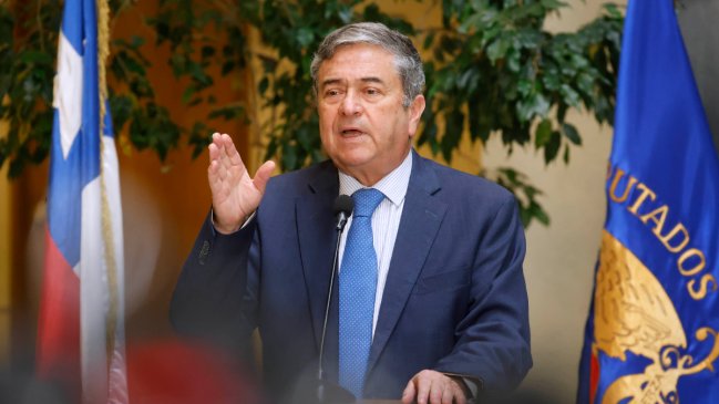 Senador Coloma: Gobierno de emergencia no aspira a tener un 