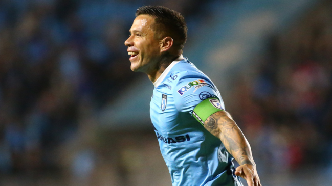 Deportes Iquique renovó a su goleador histórico Alvaro Ramos para 2026