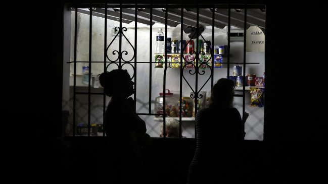 Cuba enfrenta apagones de casi un 60% del país por crisis energética