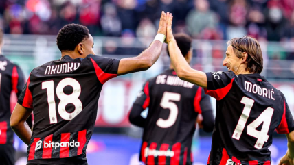 AC Milan doblegó con autoridad a Hellas Verona para presionar por el liderato