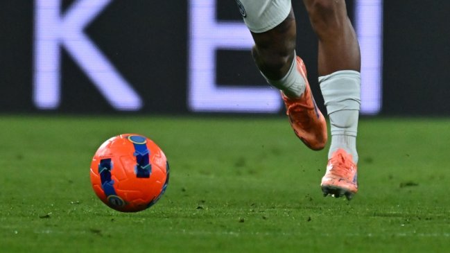 El calcio le dice adiós a los balones naranjas a causa del daltonismo