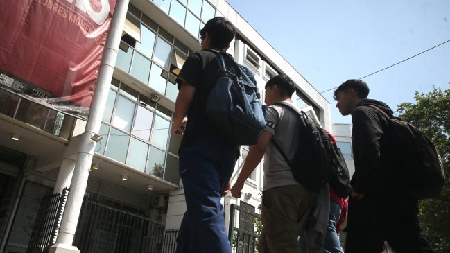 Retraso del Mineduc en pagos por gratuidad a universidades privadas afecta sueldos