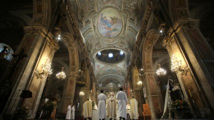Delincuentes robaron objetos patrimoniales desde la Catedral de Santiago