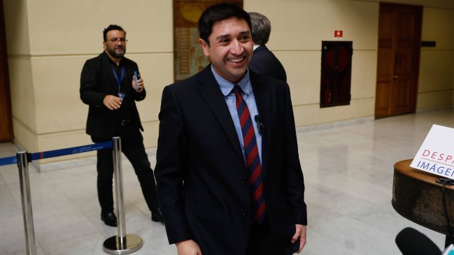 Suspenden formalización de Calisto por fraude al fisco: Tiene nuevo fuero