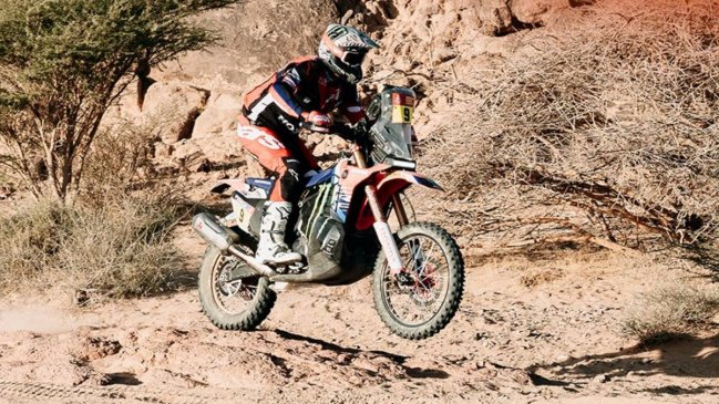 Brabec dio un golpe decisivo en motos y recuperó el liderato del Dakar a un día del final