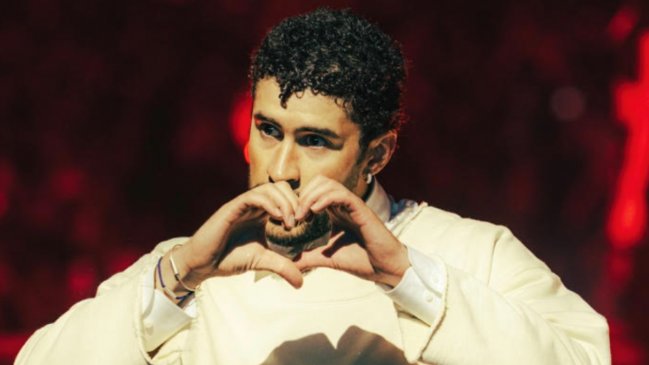 Bad Bunny se confundió durante show en Perú y mencionó a Chile