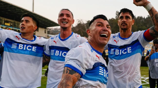 La UC debutó en la temporada con remontada ante Huachipato y clasificó a la final de la Supercopa