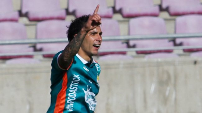 Con doblete de Julián Brea, Cobresal amargó la fiesta de Deportes La Serena