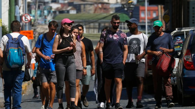 INE: Población de Chile llegará a 20.150.948 personas en junio de 2026