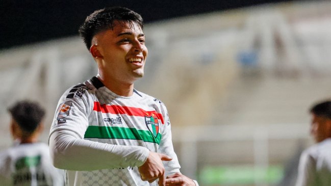 Palestino selló una extensa renovación para el promisorio Ian Garguez