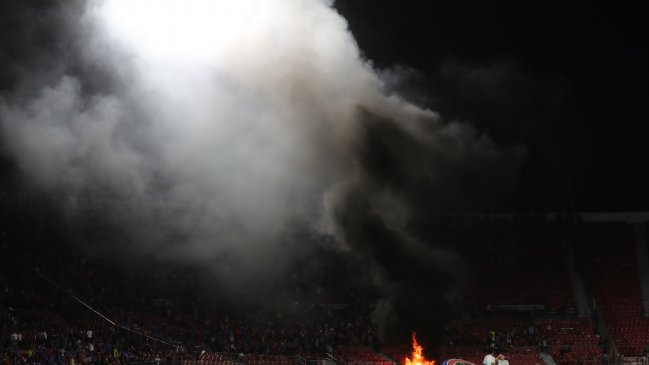 [VIDEO] La mirada de un hincha: Los graves incidentes en el duelo de la U y Audax en el Nacional