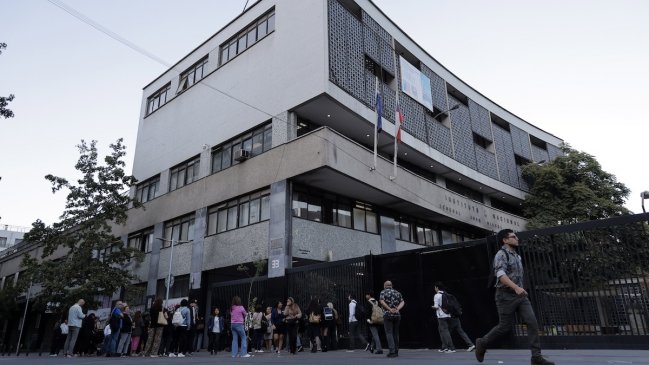 Santiago Centro: Matrículas en colegios públicos cayeron drásticamente en 10 años