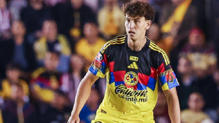  Igor Lichnovsky dejó América y fichó en exótico club 