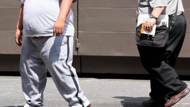 Una variante genética podría predisponer a la obesidad temprana en adultos jóvenes
