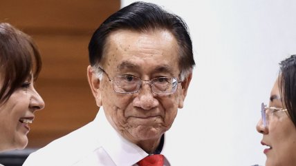 Octogenario marxista José María Balcázar es el nuevo presidente interino de Perú