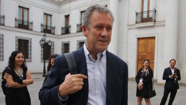 Ministro Muñoz afirmó que EE.UU. no le ha notificado que sanción incluya a su familia