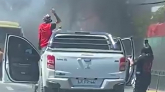 Vecinos responsabilizaron a barristas de Colo Colo por incendio en el centro de Quilpué