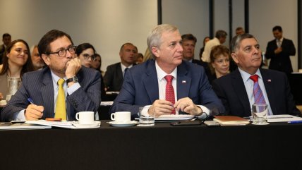   José Antonio Kast reúne a su futuro gabinete a una semana del cambio de mando 