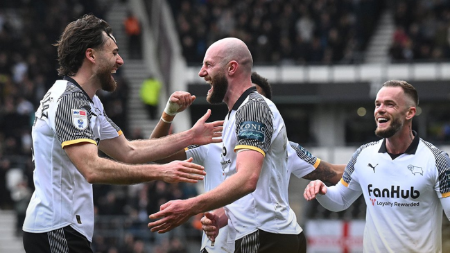 Ben Brereton se lució con gol en la victoria de Derby County sobre Sheffield Wednesday