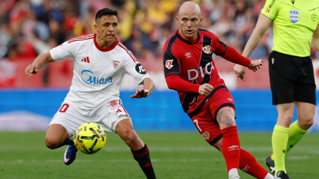 Sevilla contó con Alexis Sánchez de titular en su igualdad ante Rayo Vallecano